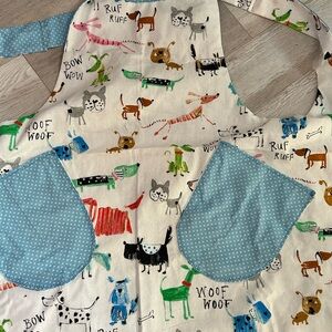 Colorful Dog Print Apron with Blue Pockets